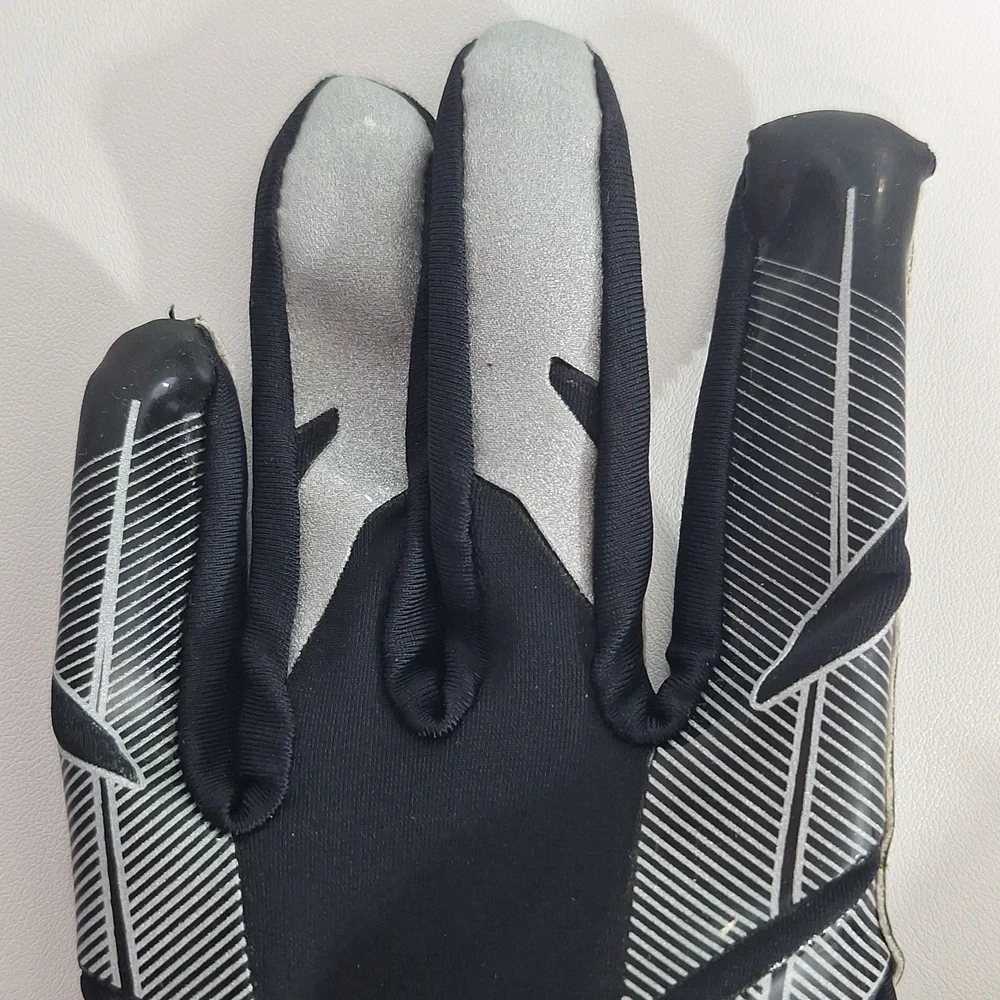 Under Armor Nitro Football Black and Gray Sports Gloves